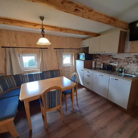 Ferienhuette Zetzhirsch 아파트